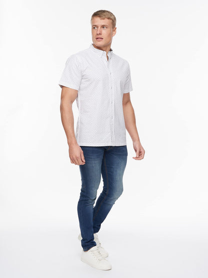Bewley and Ritch Men's Short Sleeve Button-Up Easy Care Shirt