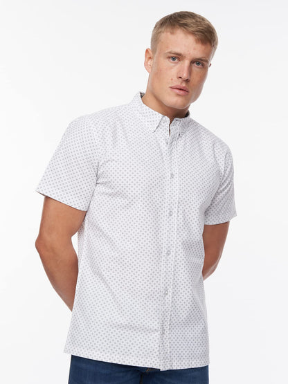 Bewley and Ritch Men's Short Sleeve Button-Up Easy Care Shirt