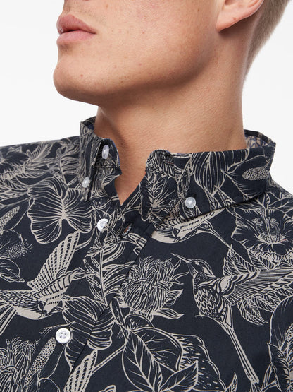 Bewley and Ritch Men's Short Sleeve Button-Up Easy Care Shirt